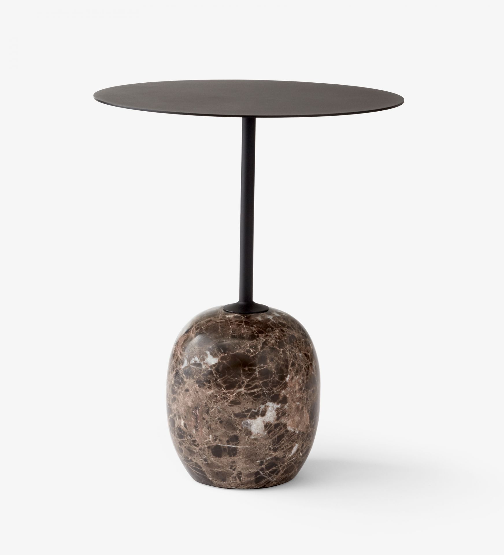 Lato Beistelltisch von AndTradition: Kleiner Tisch mit Metallplatte und Marmorfuß, modernes Design.